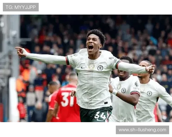 19岁阿昌庞社媒晒庆祝照 打入蓝军生涯首球助力胜利